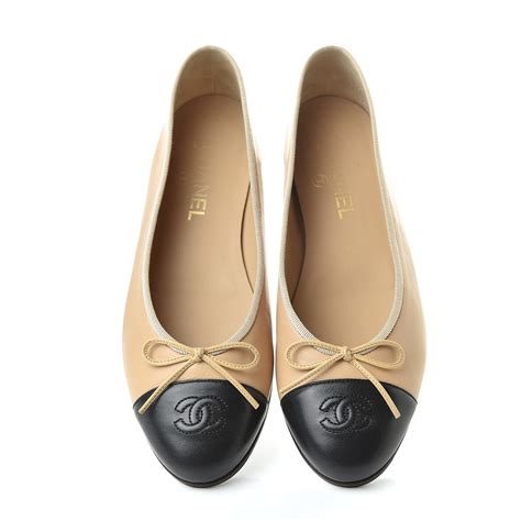 chanel lambskin ballerinas in beige & black